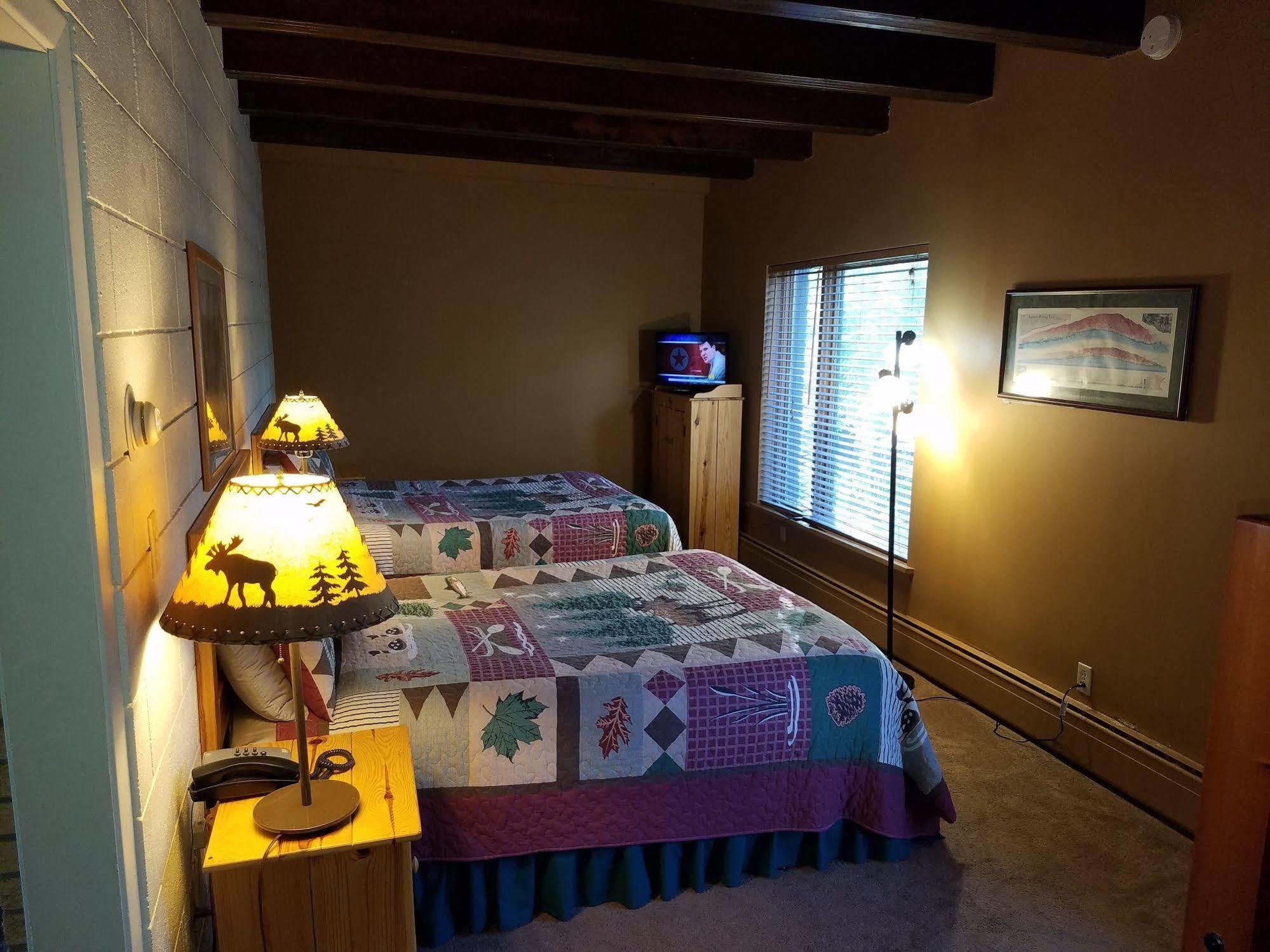Willard Munger Motel